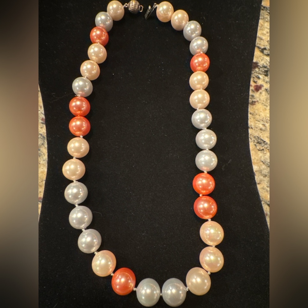 Vintage Graduated Faux Pearl Necklace Pink Gray Coral Sterling 925 Clasp 18”